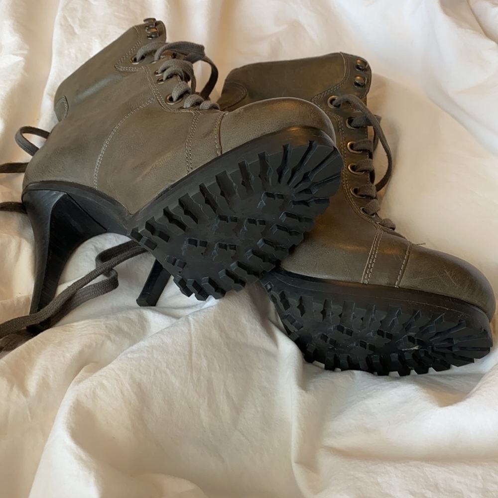 Levity Janey Platform Stiletto Boots Sz 9 Army Green